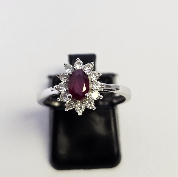Genuine Royal Thai Ruby and White Zircon in Platinum Sterling Ring Size 7! ♥️ - Picture 3 of 8